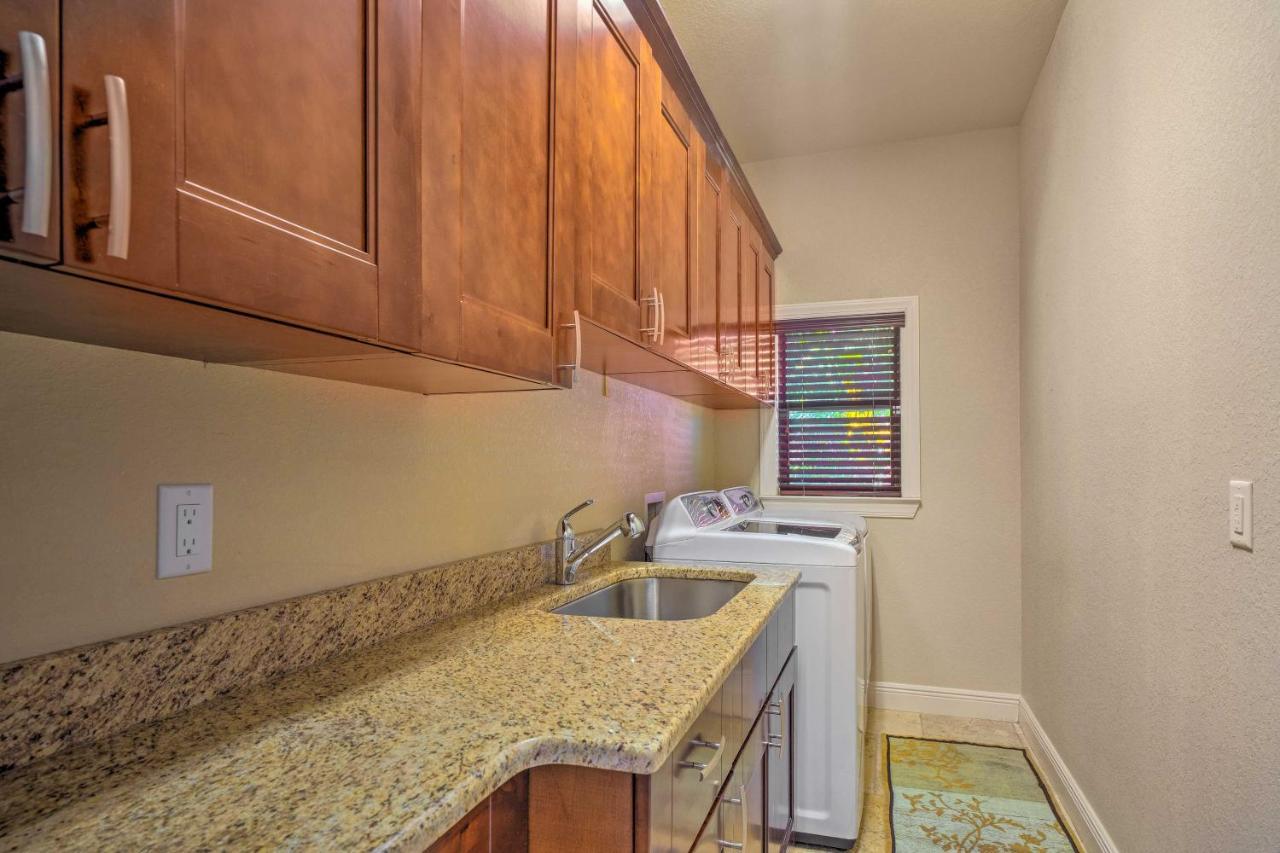 Canalfront Cape Coral Home With Patio And Grill! Luaran gambar